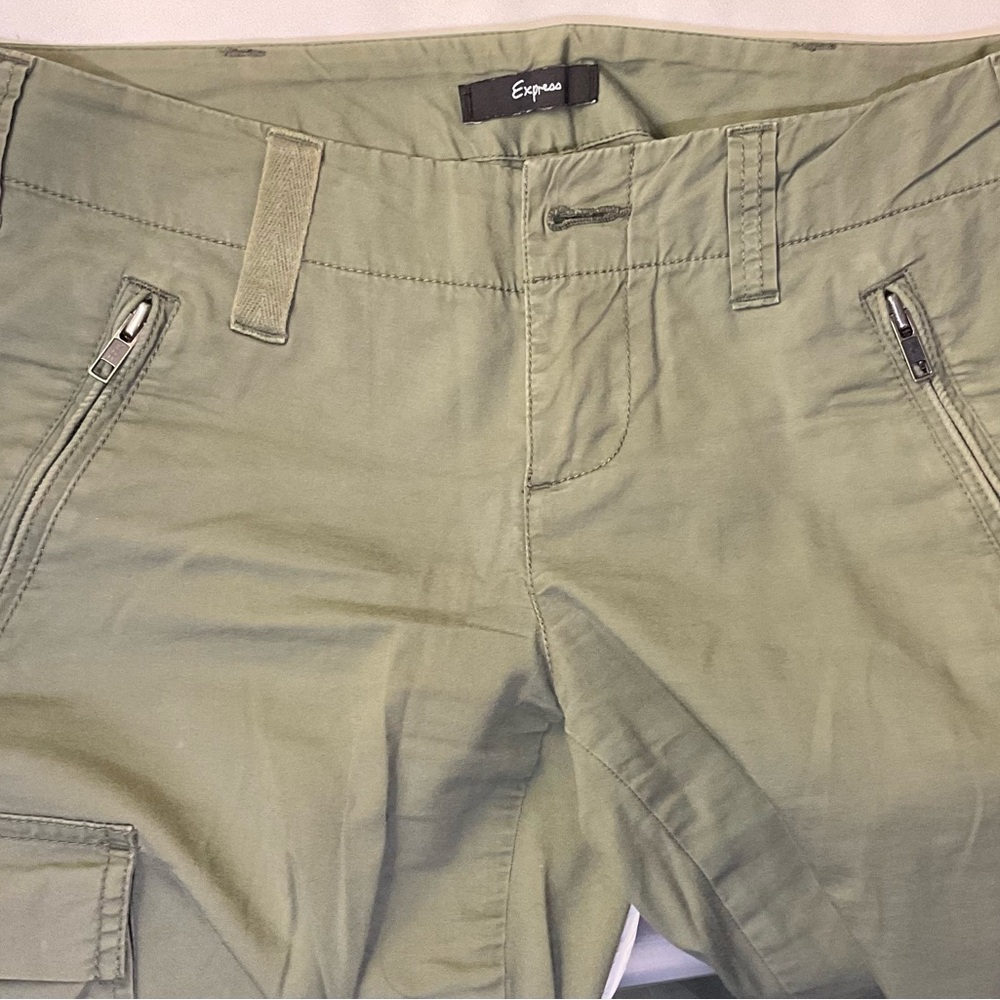 Express Size 2 Green Cargo Pants